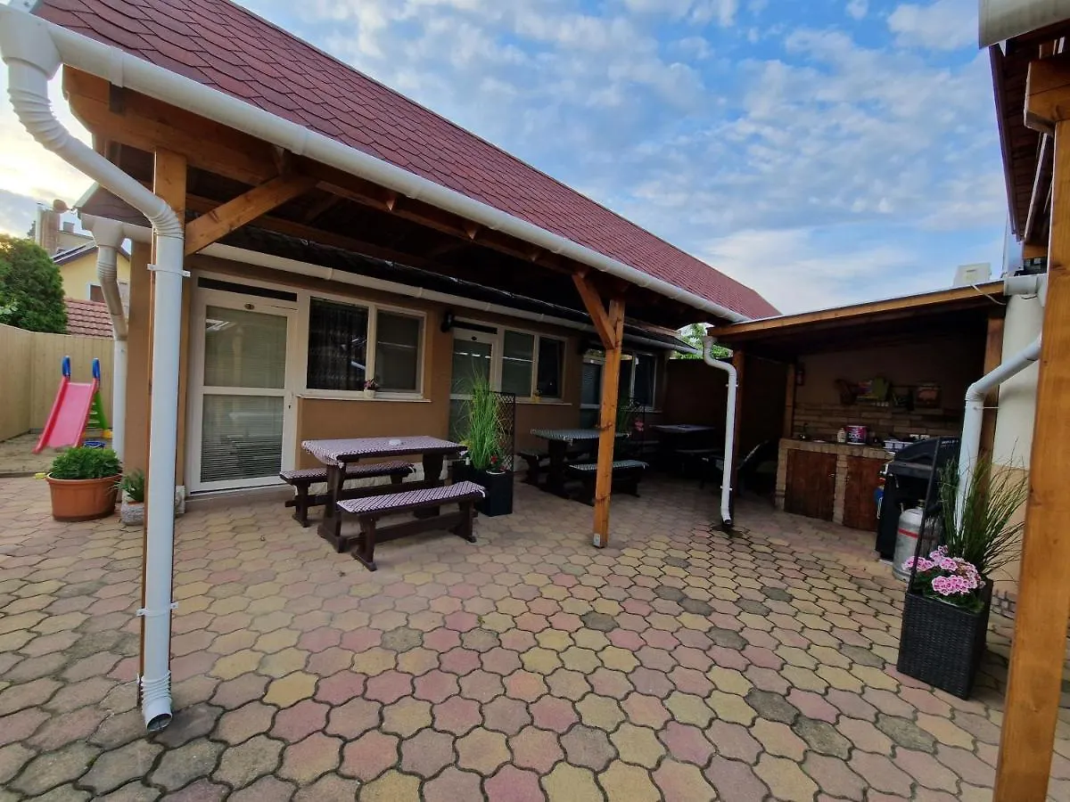 Guest house Party Vendeghaz Hotel Hajduszoboszlo