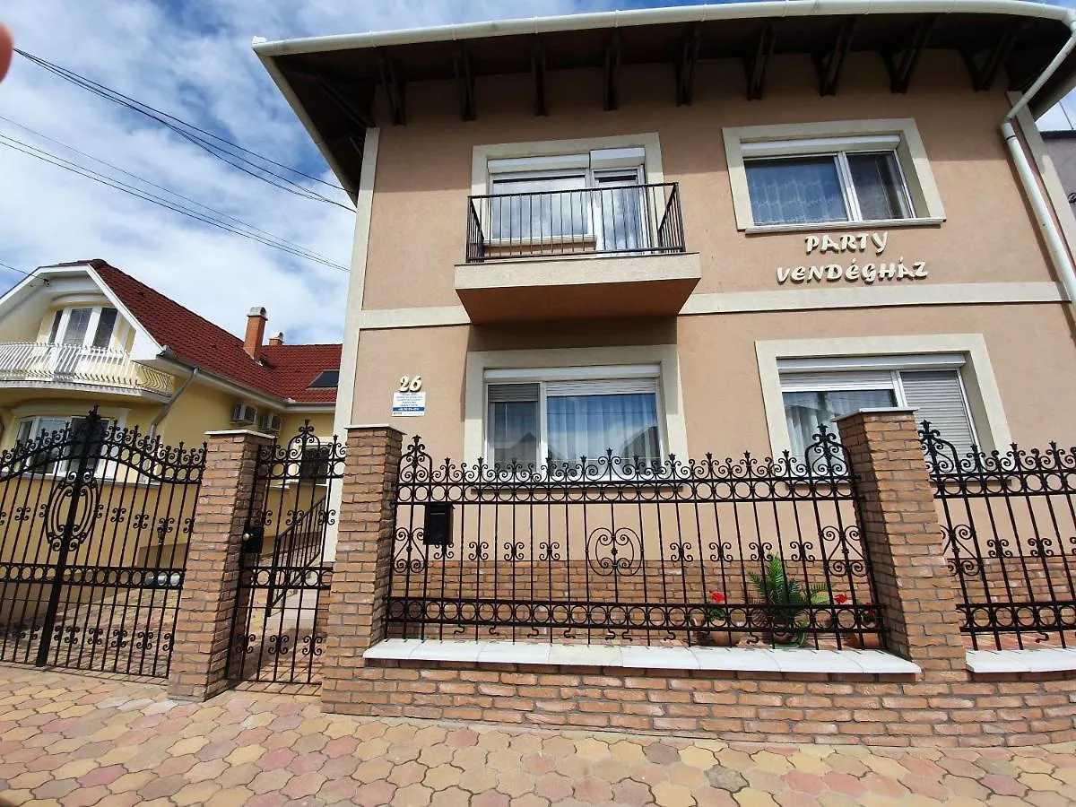 Party Vendeghaz Hotel Hajduszoboszlo Guest house